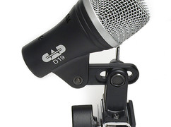 D19 Supercardioid Dynamic Microphone CAD D19